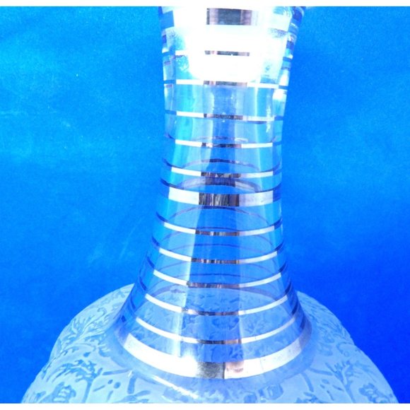 Bar Ware Etched Glass Platinum Rimmed Liquor Decanter and Glasses - Picture 4 of 8